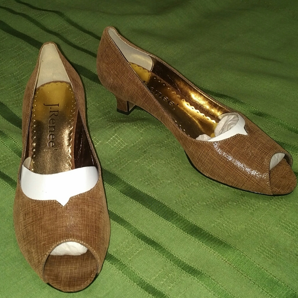 J. Renee Posh Linen Brown Peep Toe Pump
